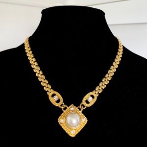 Vintage Gold Link and Pearl Necklace